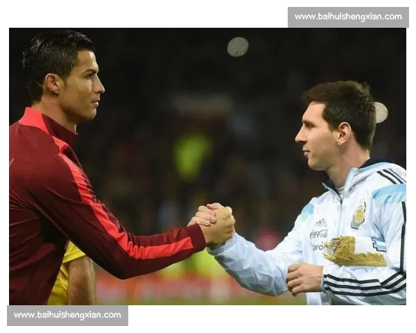 足坛传奇齐聚迈阿密！贝克汉姆温格罗纳尔多巴乔见证世俱杯历史性揭幕战