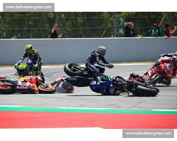 谁能想到MotoGP的失误，竟能上演如此戏剧性的结局